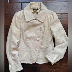 MaxMara Holt Renfrew Cream Cashmere Boucle Jacket Size 6